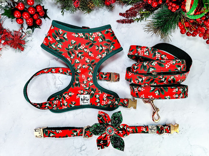 Christmas dog harness - Holiday Classics Mistletoe