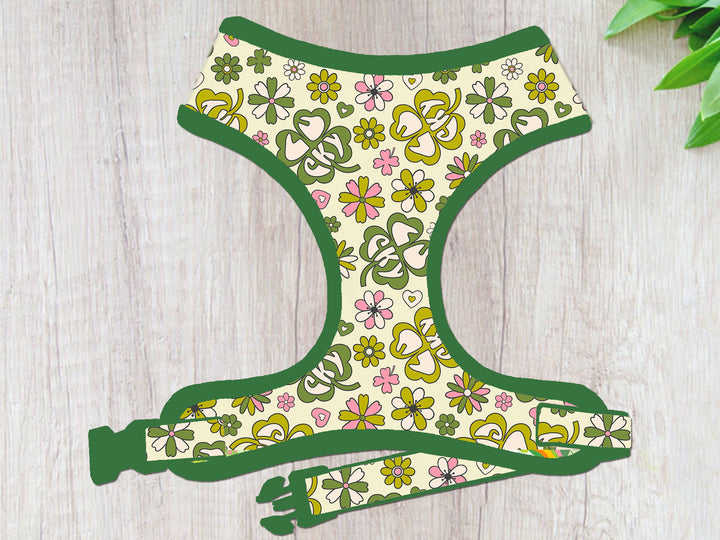 St. Patrick's Day dog harness - Shamrock and flower - Green Trim