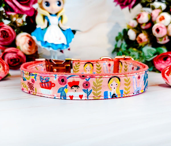 Rifle paper co dog collar - Alice in Wonderland in Pink