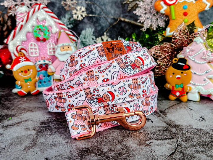 Christmas dog collar - pink Christmas gingerbread man and marshmallow