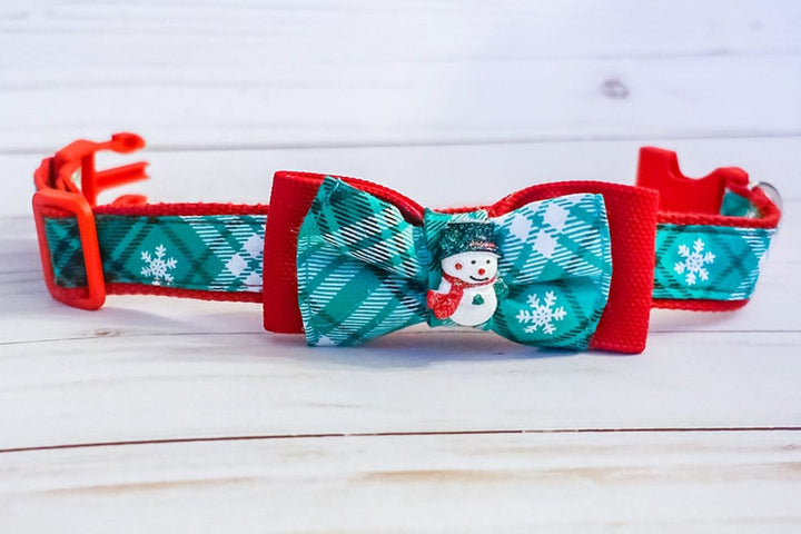 Christmas dog collar, dog bow tie, Christmas green plaid tartan dog collar, brass metal buckle collar, Holiday winter snowman dog collar