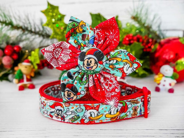 Christmas dog collar with flower - animation and characters