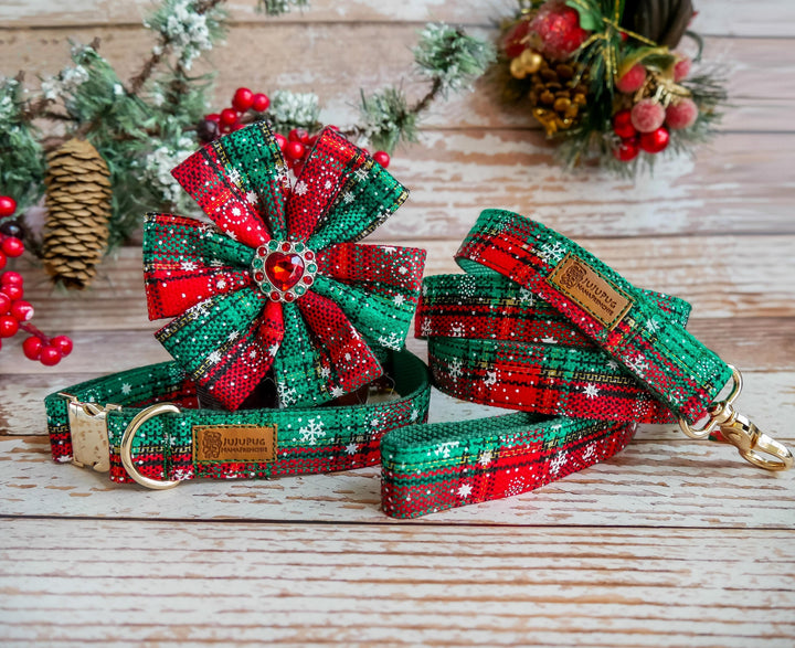 Christmas plaid dog flower collar leash set, Girl Tartan collar and leash, Christmas dog collar, Green red collar, snowflake Puppy collar