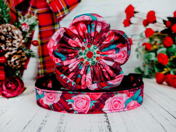 Christmas dog collar with flower - roses and plaid