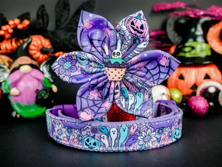 Halloween dog collar with flower - pastel spooky