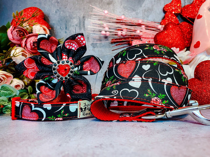 Valentine dog collar with flower - glitter hearts
