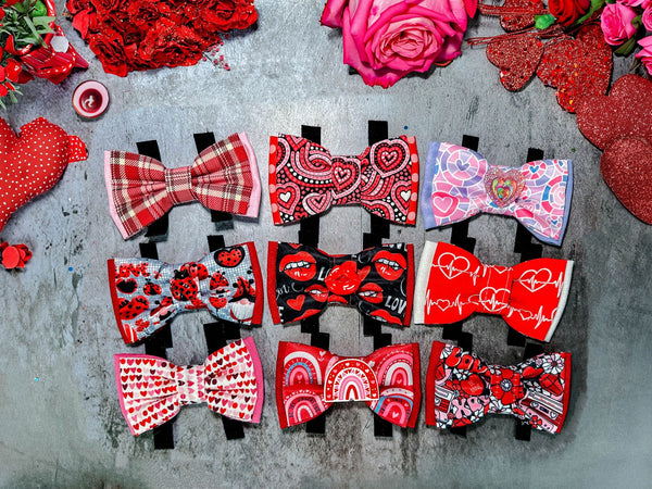 Valentine day dog collar bow tie/ Boy dog bow tie